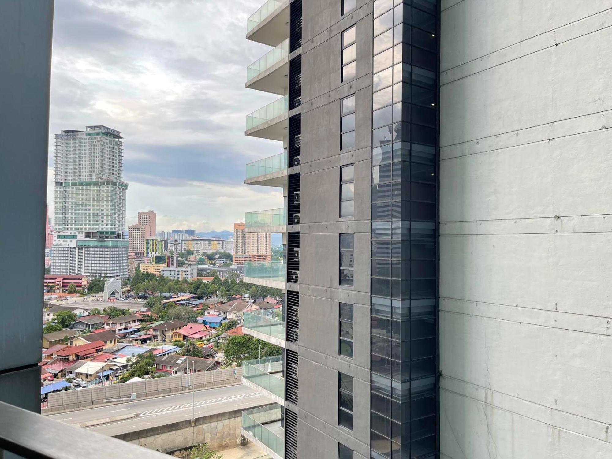 Mercu Summer Suites Bernice Klcc Kuala Lumpur Exterior foto